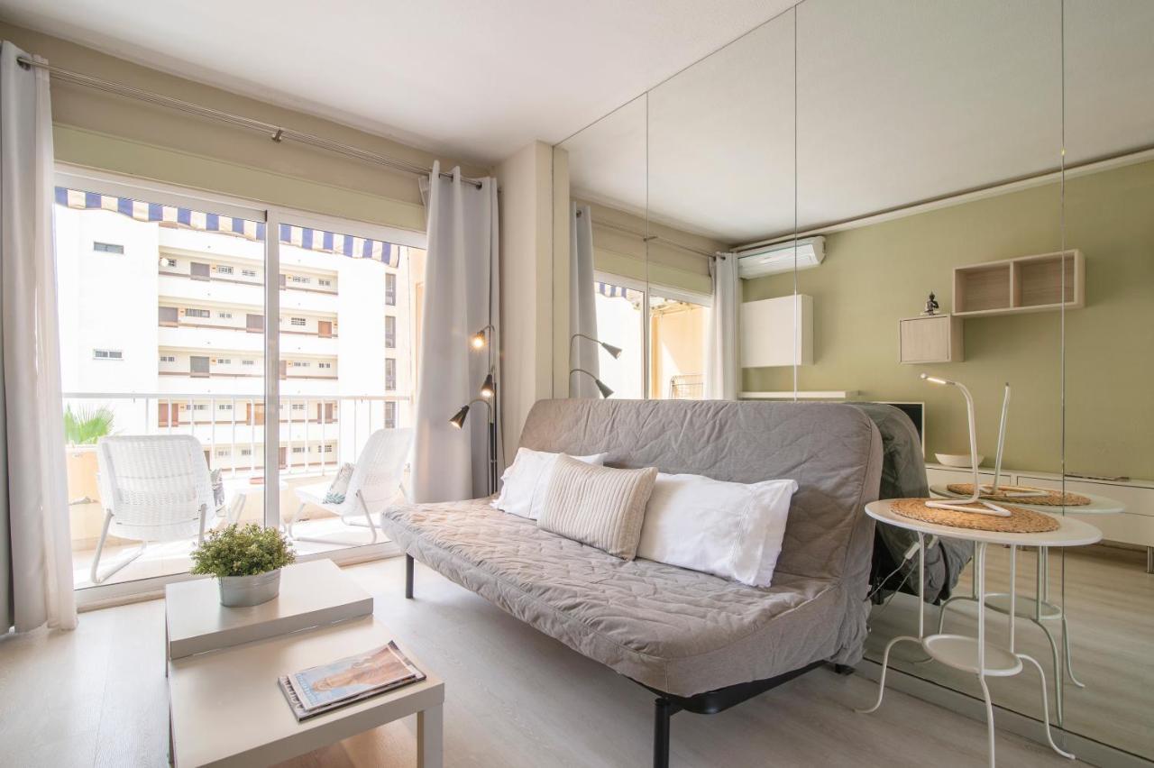 Cibeles...Estudio En El Paseo Maritimo....Wifi Marbella Exterior foto